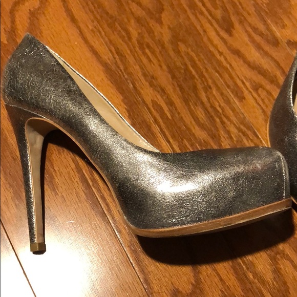 High Heels - Picture 2 of 3